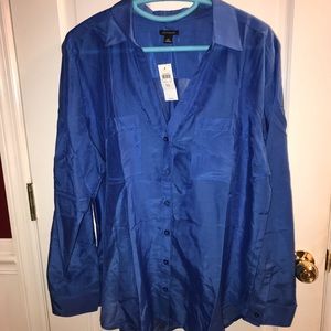 NWT Ann Taylor women’s button shirt size XL blue